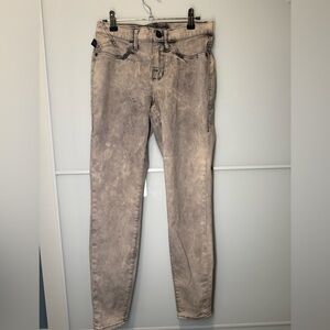 💸CLEARANCE 4/$15💸 Rock & Republic Acid Style Wash Jeans